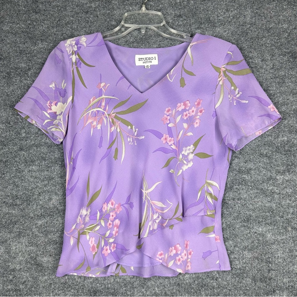 Studio I Petite 10P Lilac Floral V-Neck Blouse Vintage 90s Romantic